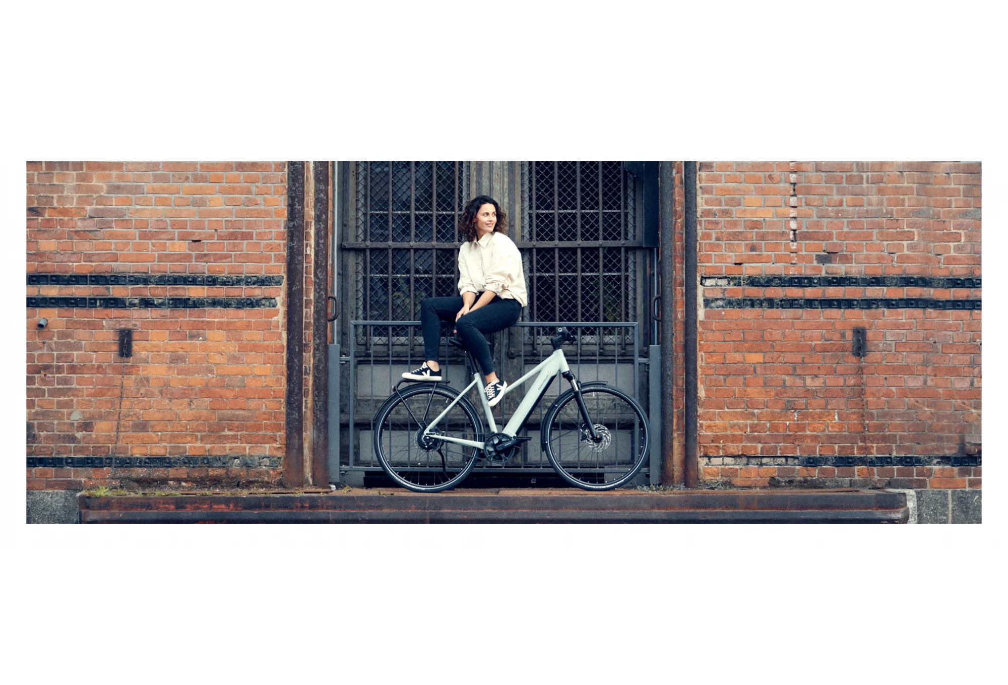 VÉLO ÉLECTRIQUE DE VILLE RIESE & MULLER ROADSTER 10 VÉLO ÉLECTRIQUE DE VILLE RIESE & MULLER ROADSTER – Image 8