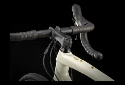 Trek Domane AL 4 Disque Shimano Tiagra 10V 700 Mm Blanc 13 Trek Domane AL 4 Disque Shimano Tiagra 10V 700 Mm Blanc -VÉLOS ÉLECTRIQUES Soldes Velo de Route Trek Domane AL 4 Disc Shimano Tiagra 10V 700 mm Blanc 2022 3